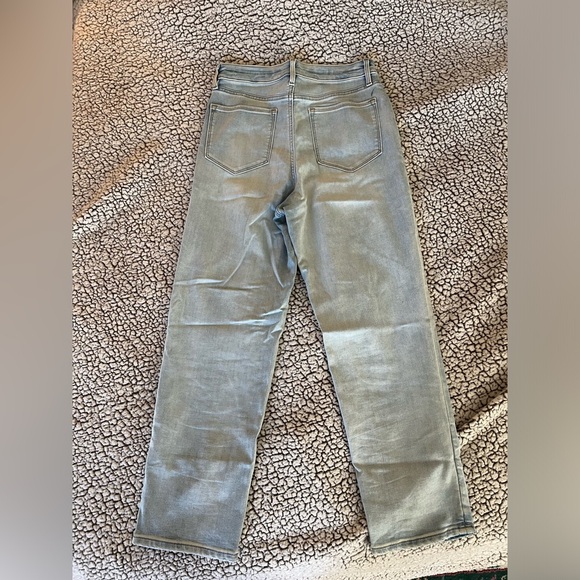 High waisted, light wash, straight leg jean - Picture 2 of 2